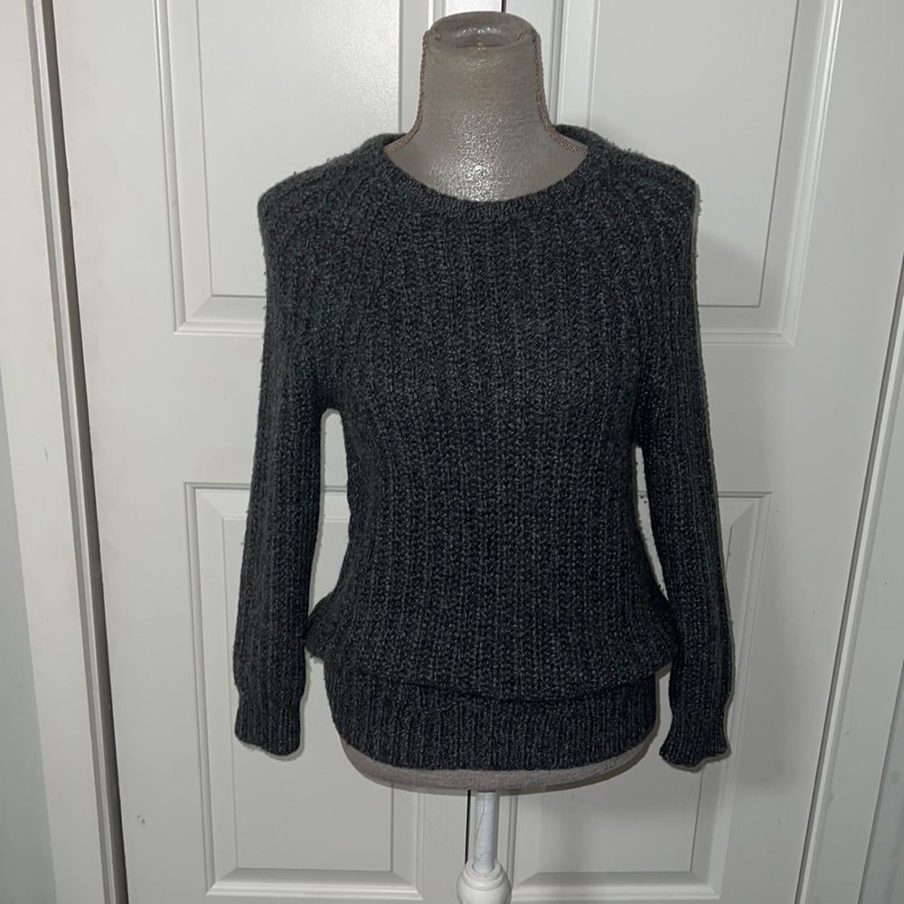 Alice & Olivia grey sweater, xs,